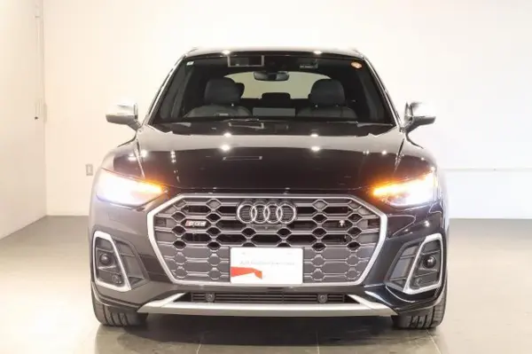 2022 Audi Sq5 — photo 2