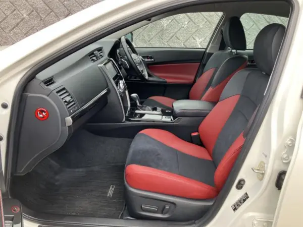2019 Toyota Mark  X — photo 8 | Tuminion Kenya