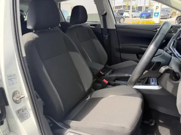 Volkswagen Polo TSI Active One Owner Back Camera ETC Collision Mitigation Brake ACC Rear Blind Spot Detection Digital Meter Non-Smoker (White) — photo 7