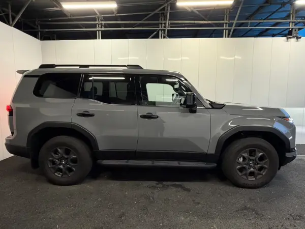 2025 Lexus Gx — photo 3