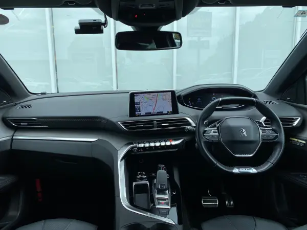 2020 Peugeot 5008 — photo 2