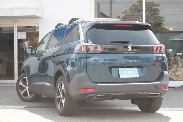 2023 Peugeot 5008 — photo 2 | Tuminion Kenya