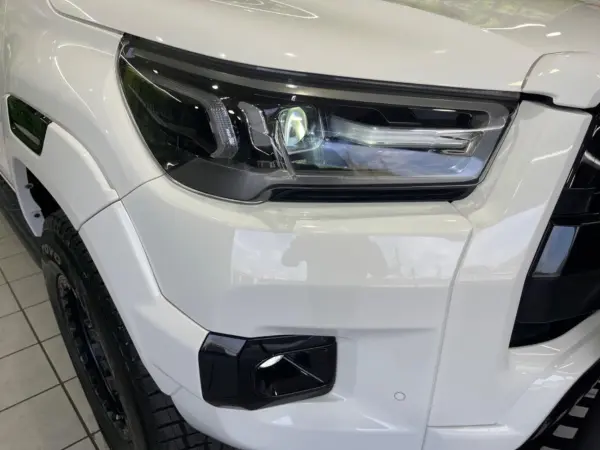 2022 Toyota Hilux — photo 8 | Tuminion Kenya