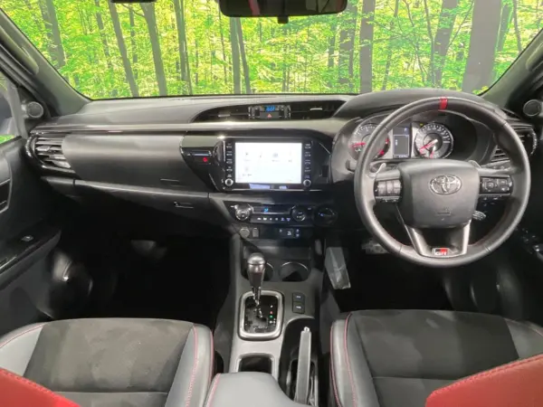2022 Toyota Hilux — photo 2 | Tuminion Kenya