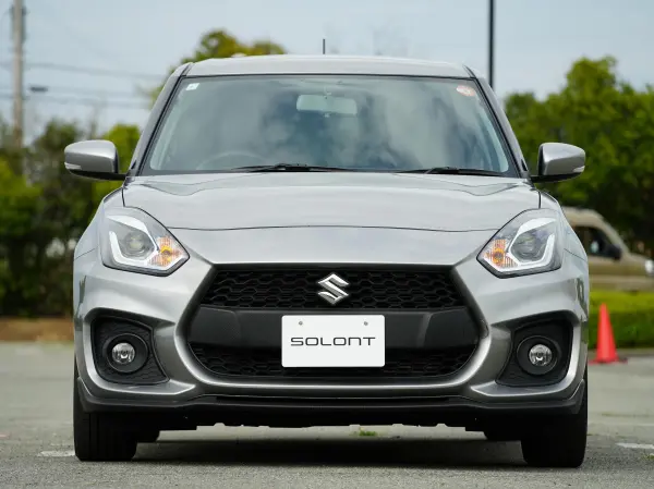2023 Suzuki Swift — photo 2