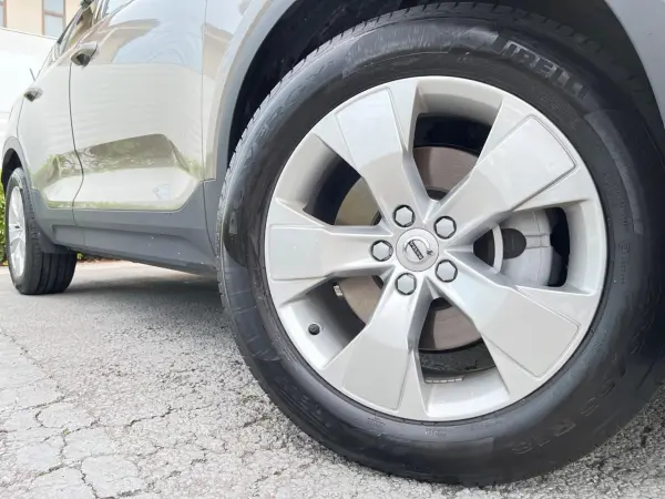 2021 Volvo Xc40 — photo 9 | Tuminion Kenya