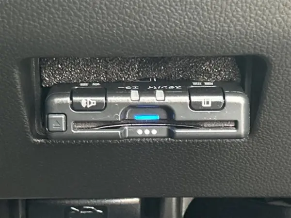 2020 Suzuki Swift — photo 2