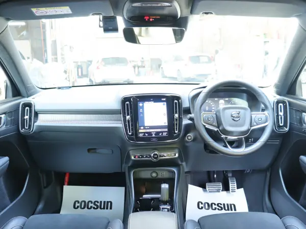 2021 Volvo Xc40 — photo 2 | Tuminion Kenya