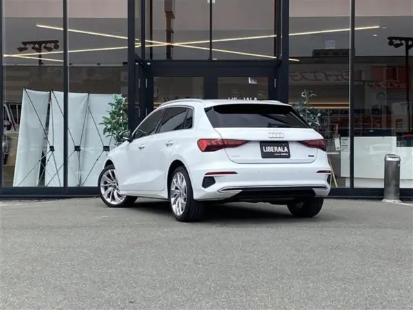 Audi A3 Sportback 1st Edition — photo 9