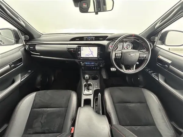2022 Toyota Hilux — photo 3 | Tuminion Kenya