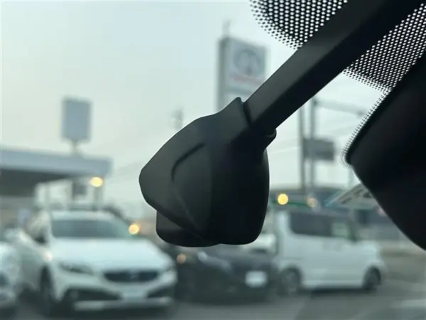 2022 Mazda 3 Fastback — photo 3