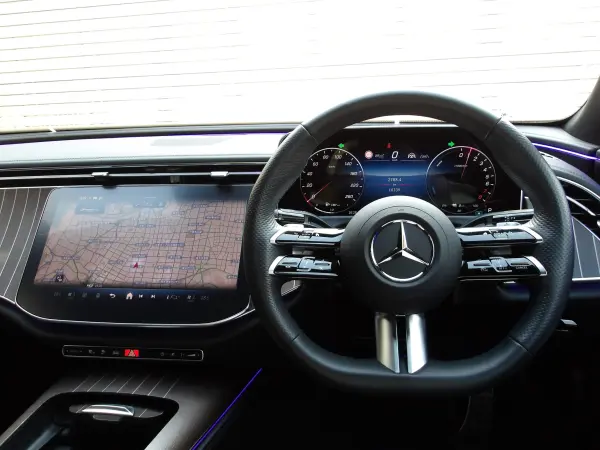 Mercedes-Benz E-Class E350 e Sport Edition Star Drivers Package MP202501 SR・Advanced P・Drivers P・2501 (Verde Silver) — photo 9