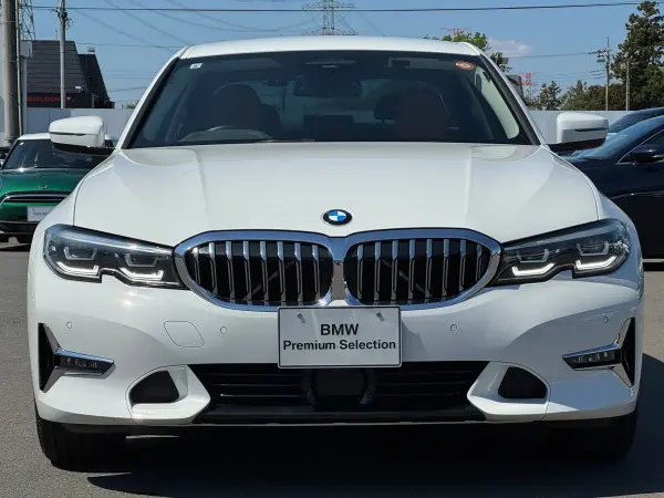 BMW 3 Series 318i 40th Anniversary Edition — thumbnail 1