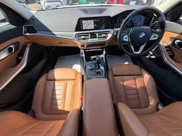BMW 3 Series 318i 40th Anniversary Edition — photo 7
