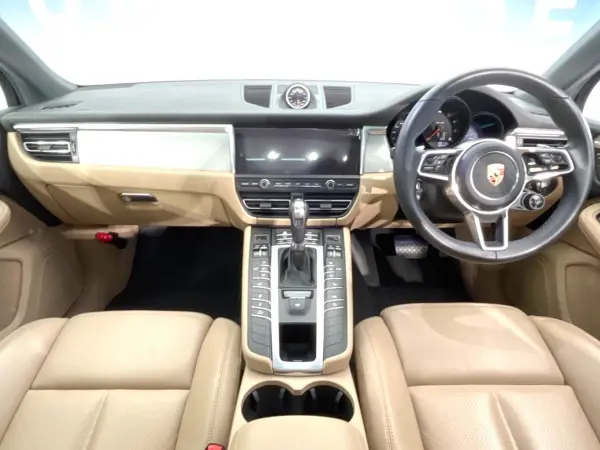 2019 Porsche Macan — photo 2