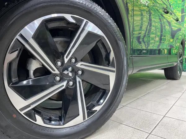 Mitsubishi Eclipse Cross PHEV 2.4 G Limited Edition 4WD — photo 8