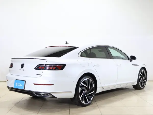 2022 Volkswagen Arteon — photo 2