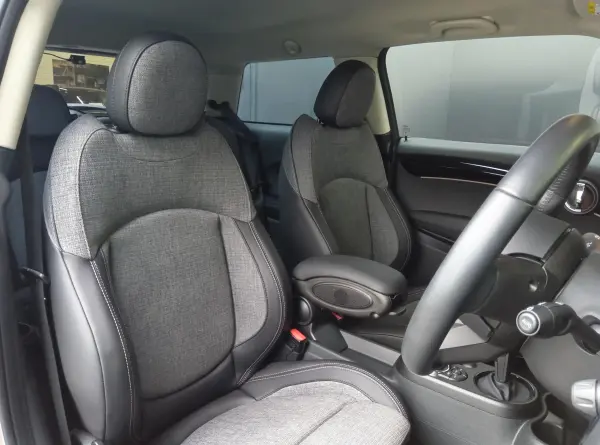 2023 Mini Cooper — photo 2 | Tuminion Kenya