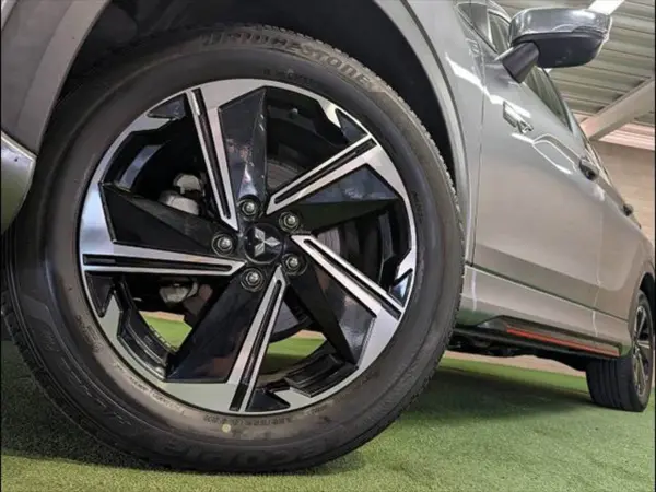 2020 Mitsubishi Eclipse Cross — photo 9 | Tuminion Kenya