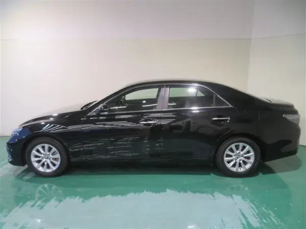 2020 Toyota Mark  X — photo 2