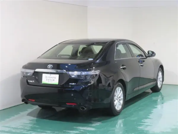 2020 Toyota Mark  X — photo 3