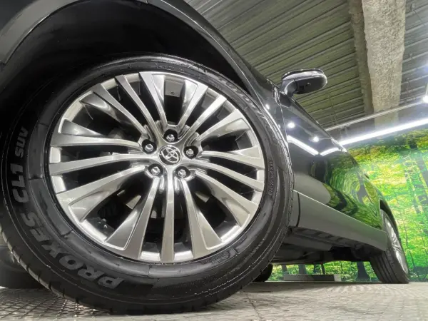 2021 Toyota Harrier — photo 9 | Tuminion Kenya