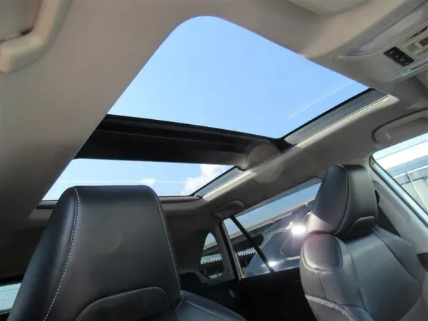 2019 Toyota  Rav4 — photo 7 | Tuminion Kenya