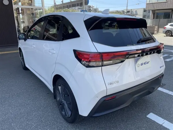 2021 Nissan Note — photo 2