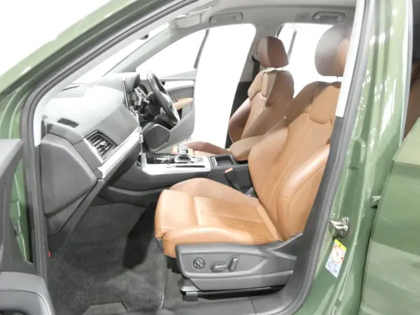 Audi Q5 40 TDI Quattro Advanced Diesel Turbo 4WD ACC Brown Leather Genuine Navigation Surround Camera Touch Panel Navigation CarPlay Genuine 19-inch Alloy Lane & Side Assist Power Tailgate All Seat Heater LED Headlight Advanced Key Dashcam (District Green Metallic) — photo 8