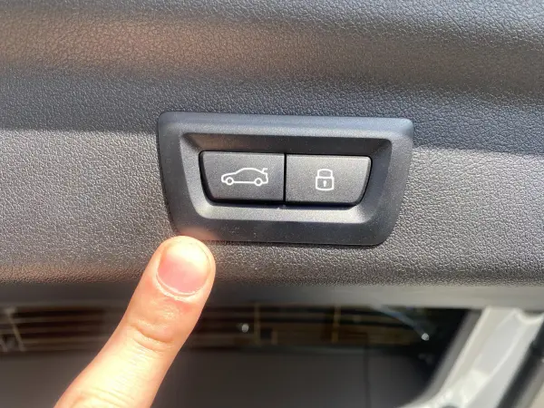 2023 Bmw X1 — photo 8 | Tuminion Kenya