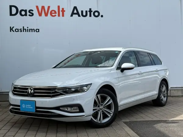 Volkswagen Passat Variant TSI Elegance Certified Used Car Non-Smoking One Owner (Glacier White Metallic) — thumbnail 1