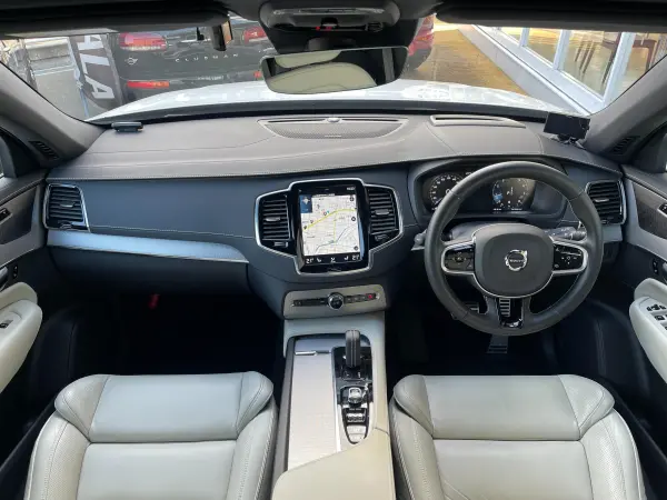 2021 Volvo Xc90 — photo 2