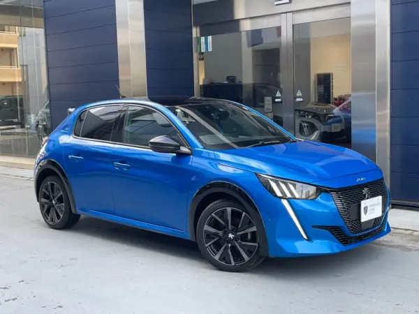 2022 Peugeot 208 — photo 3