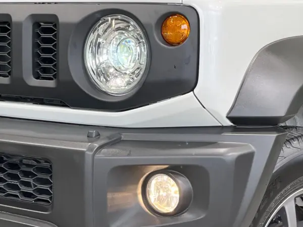 Suzuki Jimny Sierra 1.5 JC 4WD — photo 8