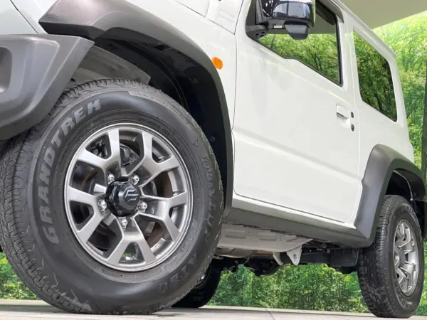 Suzuki Jimny Sierra 1.5 JC 4WD — photo 9