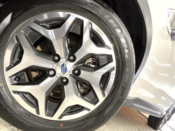 Subaru Forester 2.0 Touring 4WD — photo 9