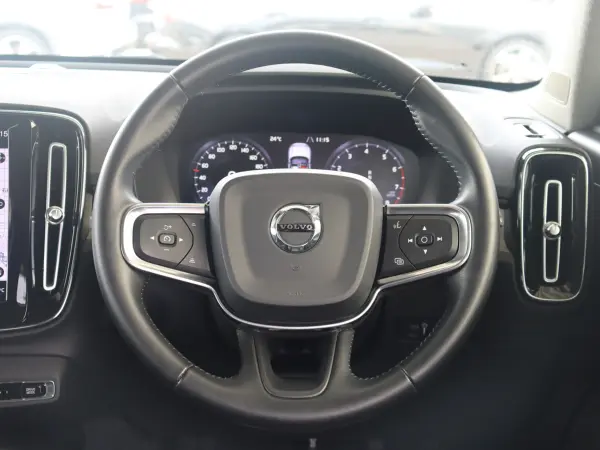Volvo XC40 T4 AWD Inscription 4WD — photo 8