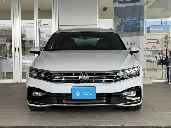 2024 Volkswagen Passat — photo 2