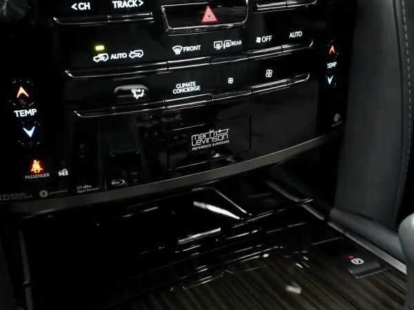 Lexus LX570 Black Sequence 4WD — photo 7