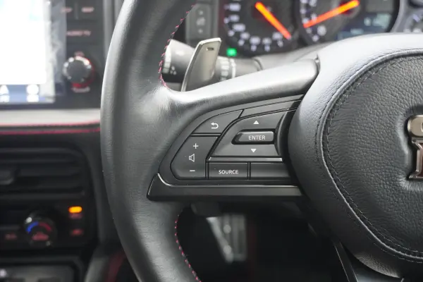 Nissan GT-R 3.8 Track Edition engineered by nismo T-spec 4WD One Owner Carbon Roof Carbon Ceramic Brakes BOSE Sound System RECARO Seats RAYS Forged Aluminum Wheels Privacy Glass GT-R Floor Mats T-spec Engine Cover (Pearl) — photo 8