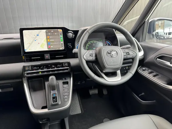 Toyota Noah 1.8 Hybrid S-Z Annual Model Change TeamMate Advanced Park Panoramic View Monitor Blind Spot Monitor 10.5-inch Connected Navigation CD/DVD Deck Apple CarPlay Projector LED Headlamp Drive Recorder (Platinum White Pearl Mica) — photo 8