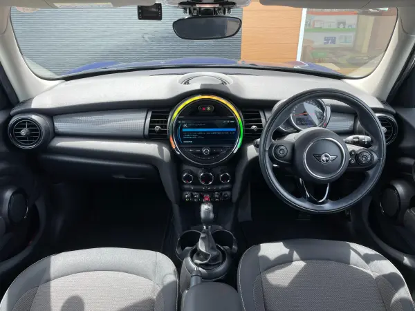 2018 Mini Cooper — photo 2 | Tuminion Kenya