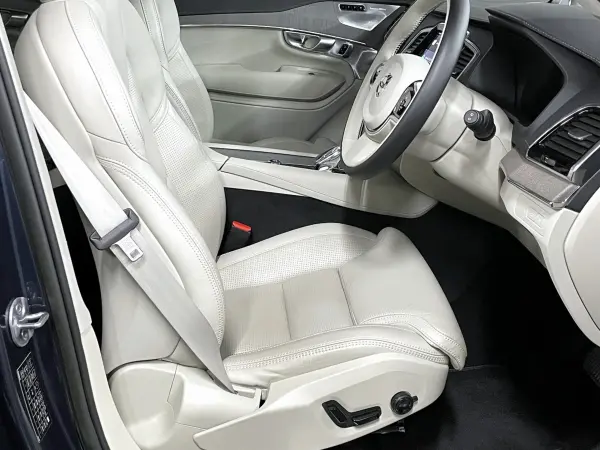2023 Volvo Xc90 — photo 9 | Tuminion Kenya