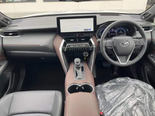 2026 Toyota Harrier — photo 2