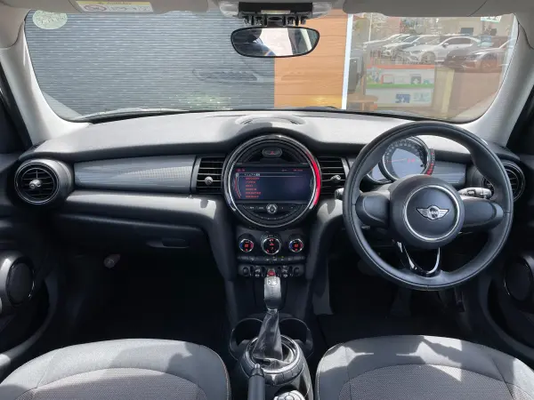2015 Mini Cooper — photo 2 | Tuminion Kenya
