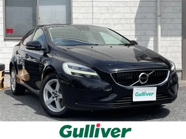 Volvo V40 T3 Tack Edition Genuine Navigation ETC LED Headlights (Black)