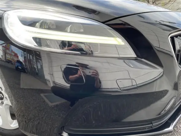 Volvo V40 T3 Tack Edition Genuine Navigation ETC LED Headlights (Black) — photo 9