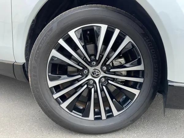 2023 Toyota Harrier — photo 8 | Tuminion Kenya