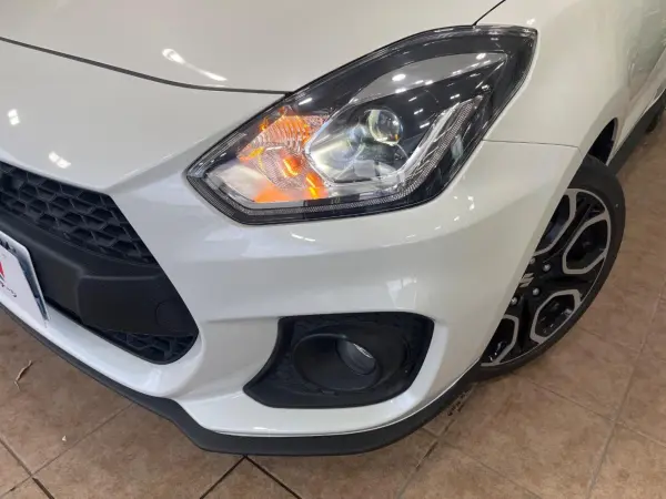 Suzuki Swift Sport 1.4 — photo 8