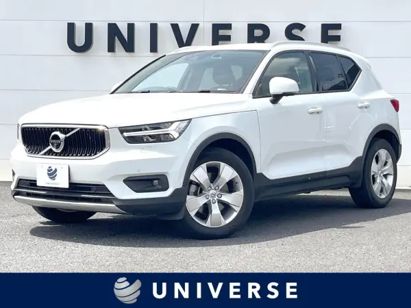 Volvo XC40 T4 Momentum Convenience Package Apple CarPlay Genuine Navigation TV Surround View Camera Adaptive Cruise Control Power Seat Heater Power Back Door Steering Heater Half Leather ETC Non-Smoking (Ice White) — thumbnail 1